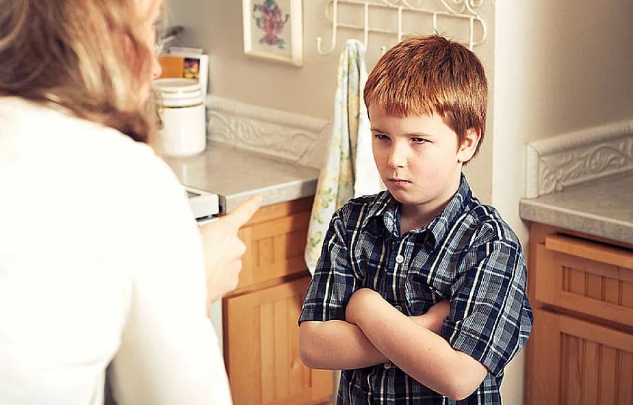 Kary dla dzieci: Jak uczyć przez pozytywne przykłady i konsekwencje